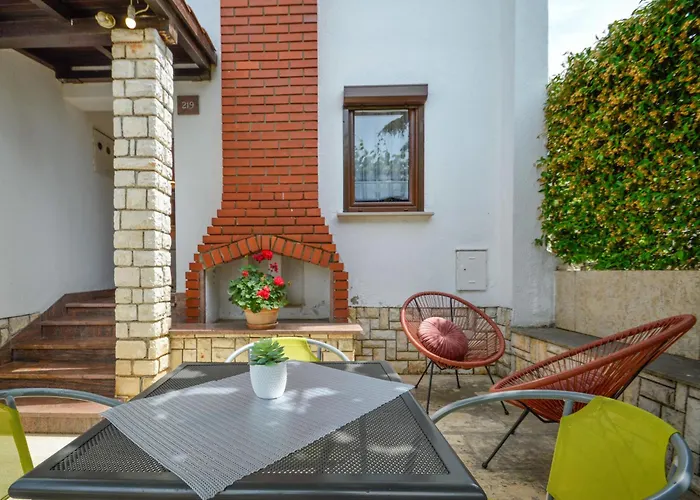 Danica-3 By Interhome * 파자나